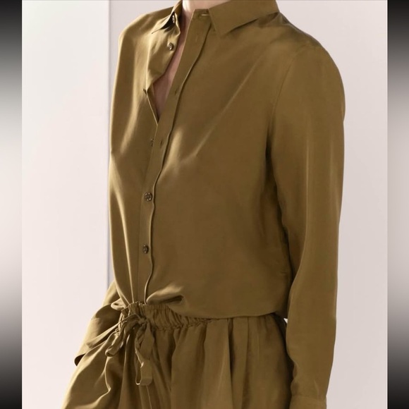 NWT ZARA 100% SILK SLIM SHIRT ZW COLLECTION SIZE S &  M
🚨PRICE FIRM NO DISCOUNT - Picture 11 of 12